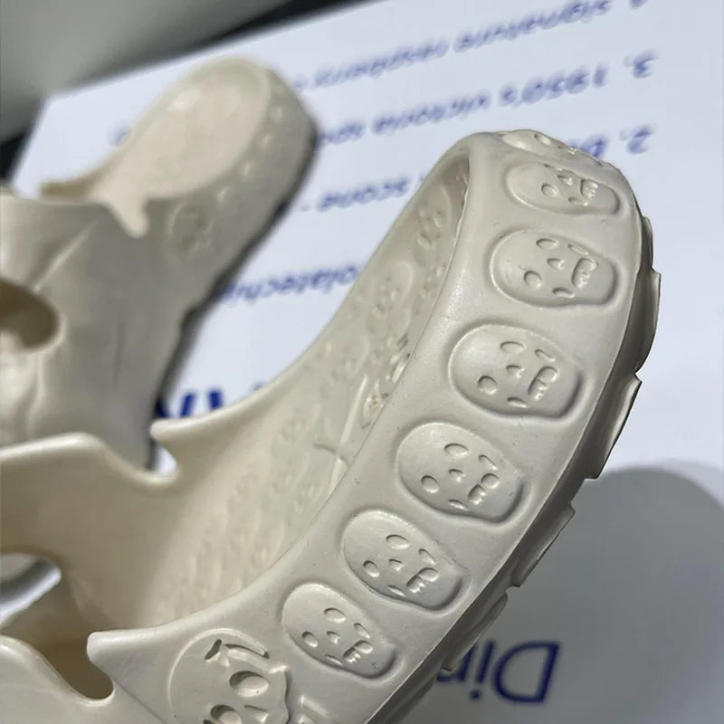 Halloween Skull Relief Design Men Slippers Couple Outdoor Fun Slides Thick Bottom of Beach Non-slip Casual Women Sandals